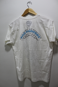 CAMISETA DAVE GROHL - LOLA RESTREPO - VIVA LA MERCH! La tienda online del ROCK!